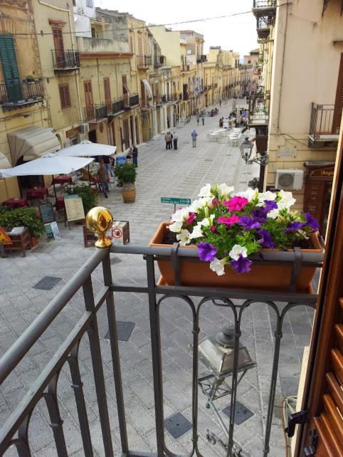 Marconi E Garibaldi 76 Apartment Castellammare del Golfo Dış mekan fotoğraf